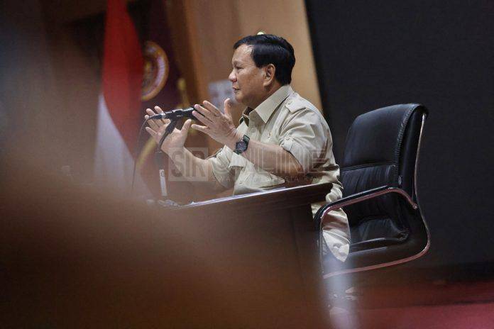 2022-9-19_Menhan Prabowo Subianto memberikan pengarahan kepada Tim Survey Pendugaan Air Tanah di Wilayah NTB & Meninjau Kegiatan Perkuliahan di Unhan_Prabowo Subianto_HAM