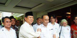 Prabowo bersama relawan Projo